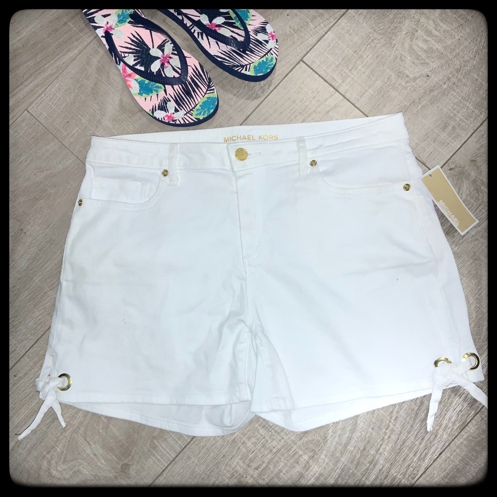 MICHAEL KORS SHORTS White w/tie on Sides SZ 10